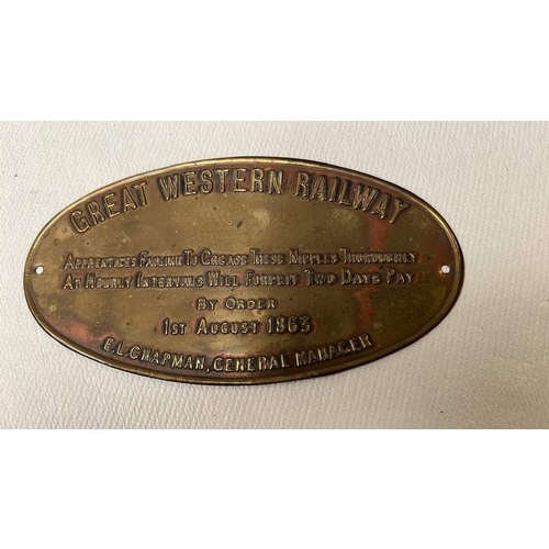 433 - SMALL OVAL BRASS GREAT WESTERN RAILWAY PLAQUE