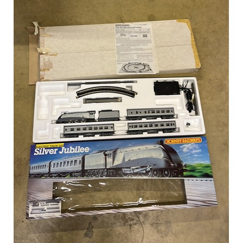 441 - HORNBY RAILWAYS SILVER JUBILEE BOX SET