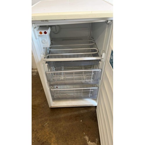 155 - LEC FREEZER USED