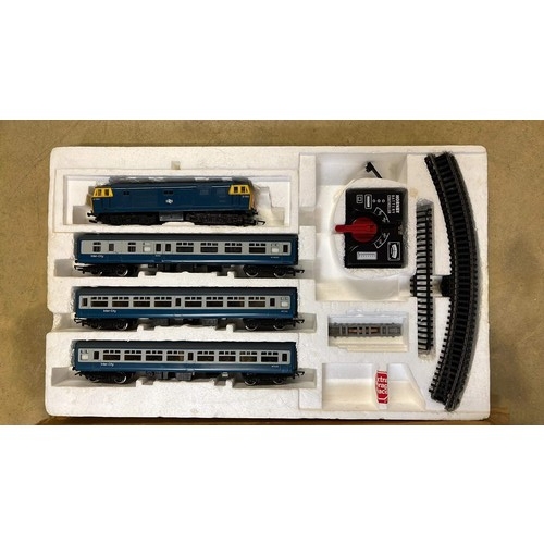 442 - BRITISH RAIL LIVERY TRAIN BOX SET