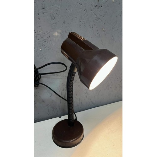 197 - retro brown table lamp