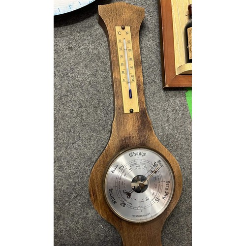 58 - Decorative clocks and barometer