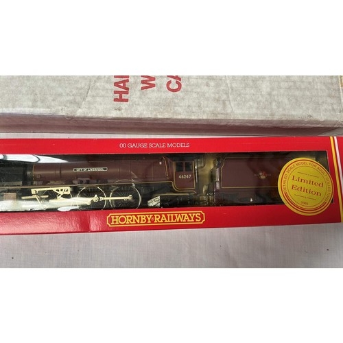 81 - HORNBY 00 SCALE STEAM TRAIN