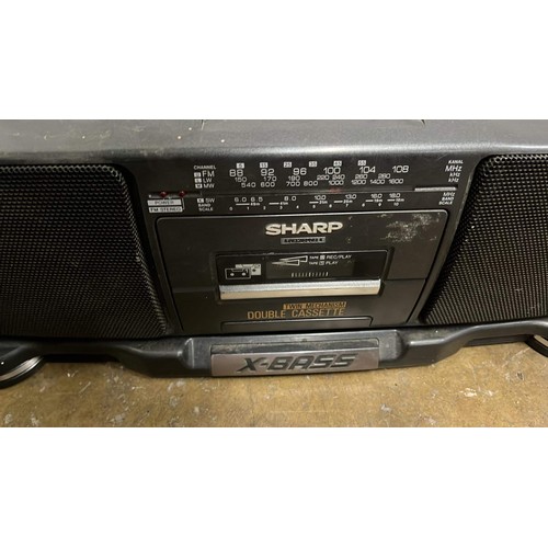 270 - SHARP RETRO RADIO / CASSETTE PLAYER