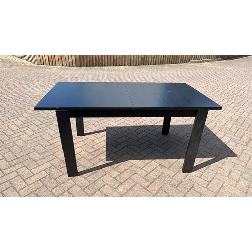 449 - Extending dining table with leaf