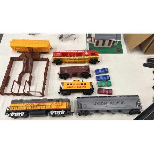 86 - AMERICAN MODEL UNION PACIFIC TRAIN SET PLAY WORN UNBOXED