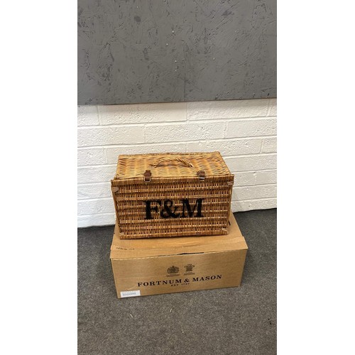 435 - FORTNUM & MASON WICKER HAMPER BASKET WITH BOX