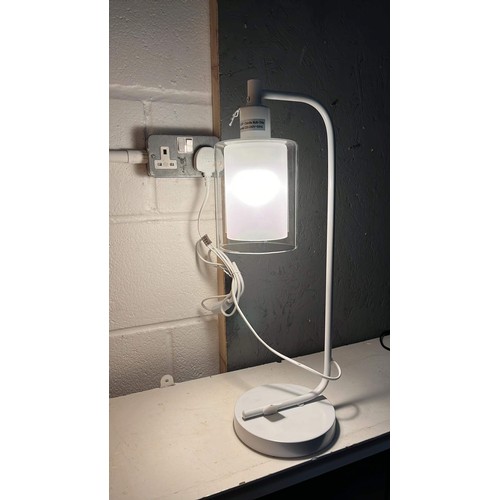 381 - white side lamp