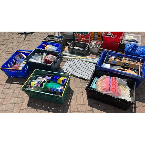 241 - Very large quantity of DIY & tools