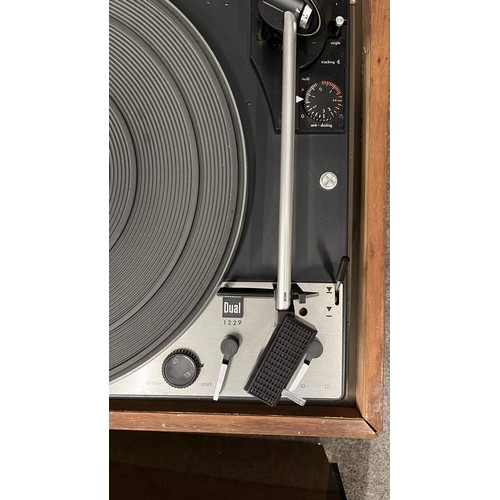 373 - RETRO TURN TABLE WITH SPEAKERS NEEDS RESTORATION