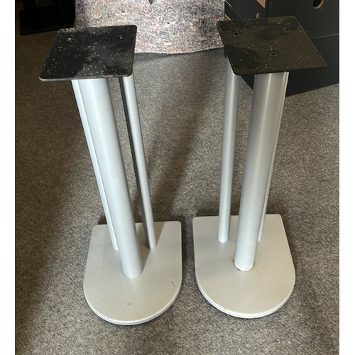 451 - SPEAKER STANDS