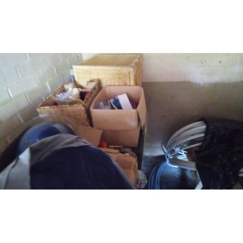 224A - LARGE STORAGE WARS LOT THIS LOT IS BEING SOLD OFF SITE PLEASE READ CONDITION REPORT FOR FULL INFORMA... 