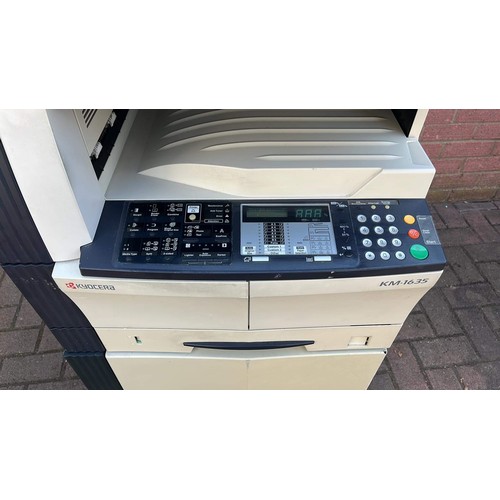 417 - KYOCERA KM-1635 OFFICE PHOTO COPIER WORKING WITH TONA