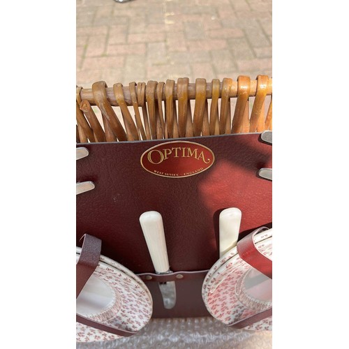 56 - RETRO PICNIC BASKET AND CONTENTS BY OPTIMA