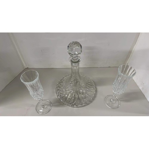 607 - GLASS SHIPS DECANTER AND GLASSES