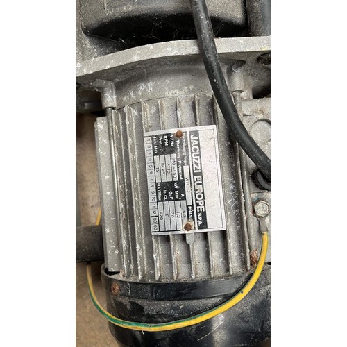 647 - USED JACUZZI EUROPE PUMP UNCHECKED