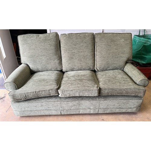 691 - RETRO SOFA