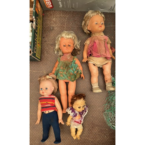 737 - Vintage dolls