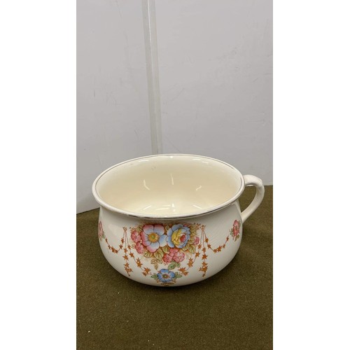 53 - CHAMBER POT