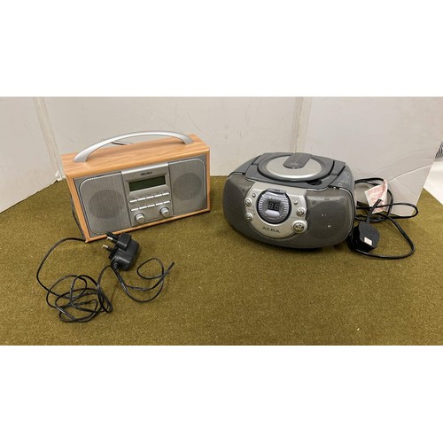 56 - ALBA CD PLAYER AND BUSH RADIO