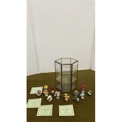 38 - MINIATURE FLOWERS AND DISPLAY CASE