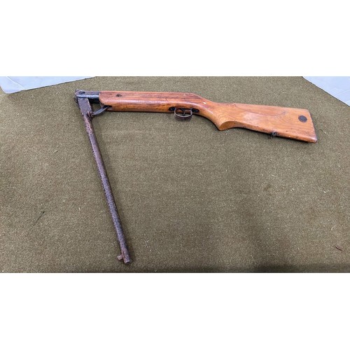 373 - AIR RIFLE WITH BEECH STOCK