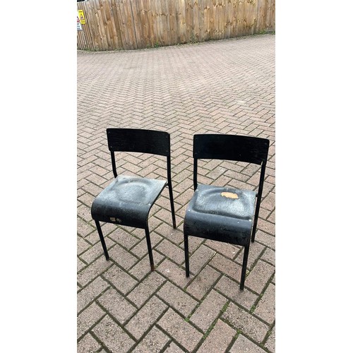 396 - VINTAGE CHILDS SCHOOL CHAIRS X 2