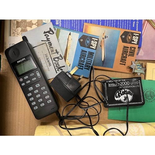MIXED EPHEMERA AND VINTAGE MOBILE PHONE