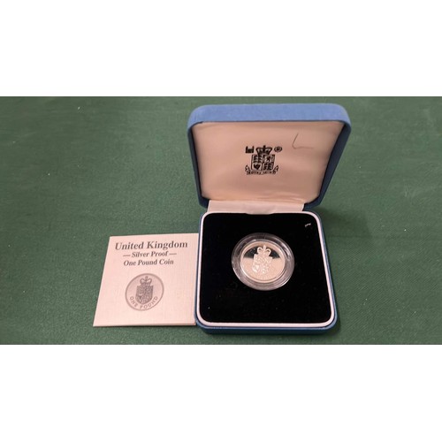 279 - 1988 SILVER PROOF £1 COIN BOXED WITH COA