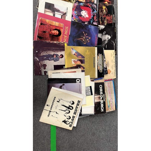 246 - QUANTITY OF MIXED ARTIST AND MUSIC LPS SEE ALL PICTURES