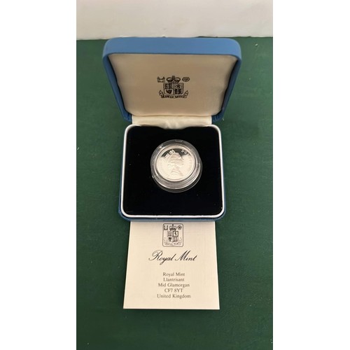 282 - 1985 SILVER PROOF £1 COIN WITH BOX AND COA