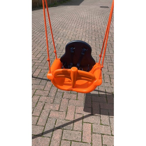 596 - GARDEN SWING