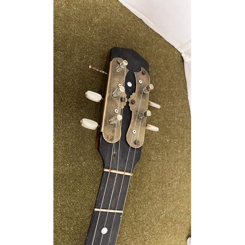 463 - VINTAGE BANJO WITH DETAILED BACK