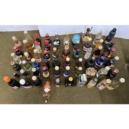 122 - 60 X MINIATURE BOTTLES