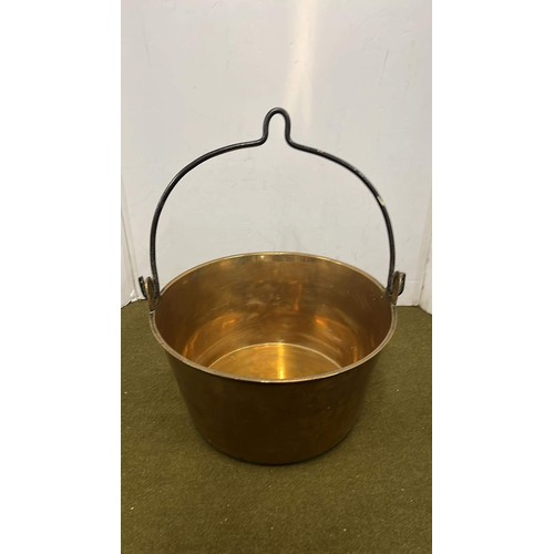 36 - VINTAGE BRASS JAM PAN