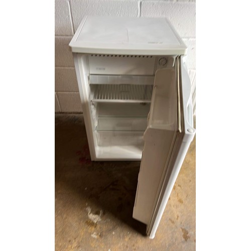 521 - UNDER COUNTER FRIDGE BY FRIDGE MASTER been used in garage