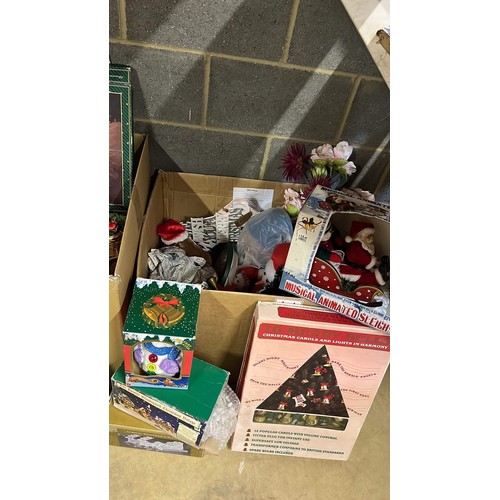 865 - QUANTITY OF CHRISTMAS ITEMS