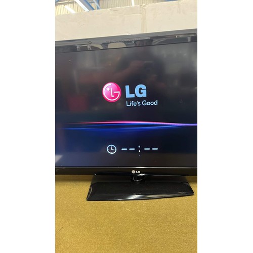 498 - LARGE LG TELEVISION