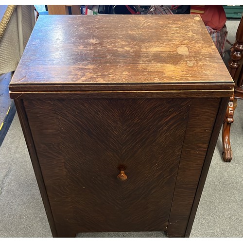 102 - OAK CASED SINGER SEWING MACHINE