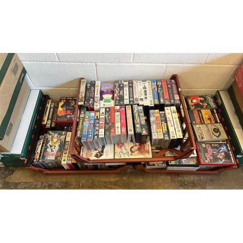 630 - VERY LARGE QTY OF MIXED VHS MOVIE VIDEOS