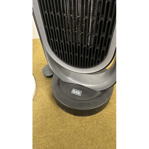 640 - WHITE TOWER FAN AND BLACK AND DECKER HEATER