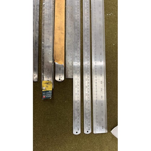 650 - LONG METAL RULERS