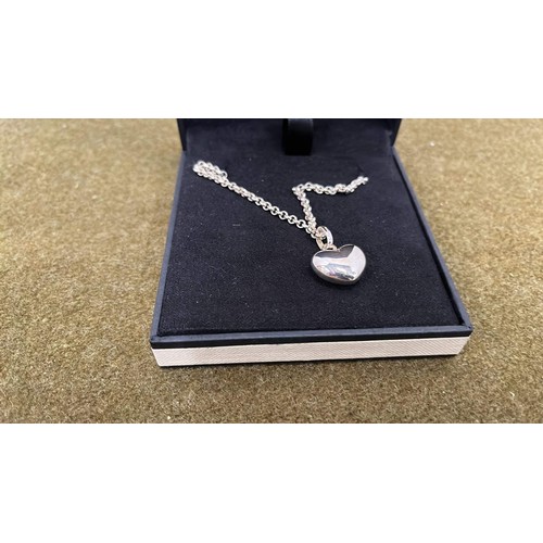 7 - LINKS CHAIN AND HEART PENDENT