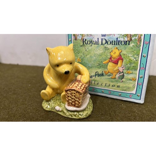 28 - ROYAL DOULTON WINNIE THE POOH AND THE FAIR SIZED BASKET WP19