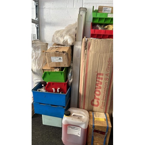 768 - large quantity of plumbing accessories /