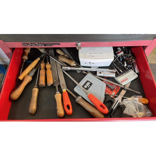 763 - RED TOOL STATION BY STACK-ON WITH ASSORTED MIXED TOOLS SEE ALL PICTURES /