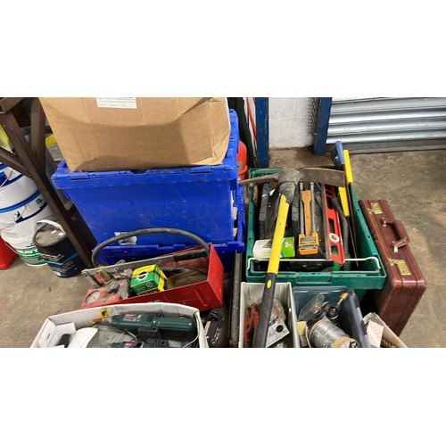 757 - LARGE QUANTITY OF MIXED TOOLS /