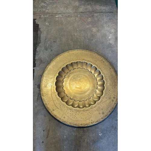 929 - LARGE INDIAN BRASS CHARGER *