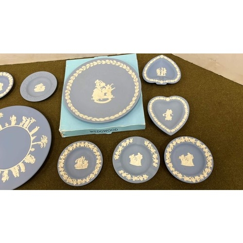 48 - WEDGWOOD BLUE POWDER JASPER WARE ITEMS