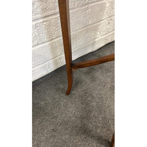 188 - OVAL OCCASIONAL TABLE